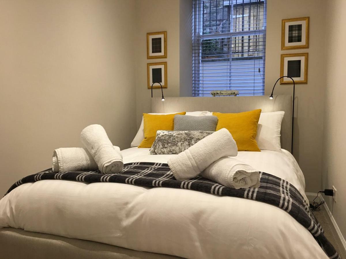 Escape To Edinburgh @ Abercromby Place ภายนอก รูปภาพ