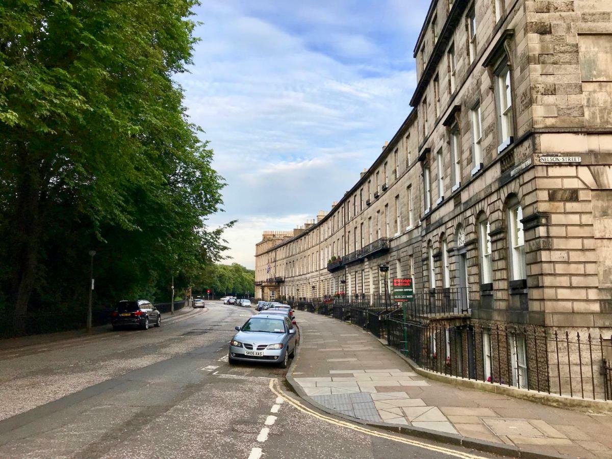 Escape To Edinburgh @ Abercromby Place ภายนอก รูปภาพ