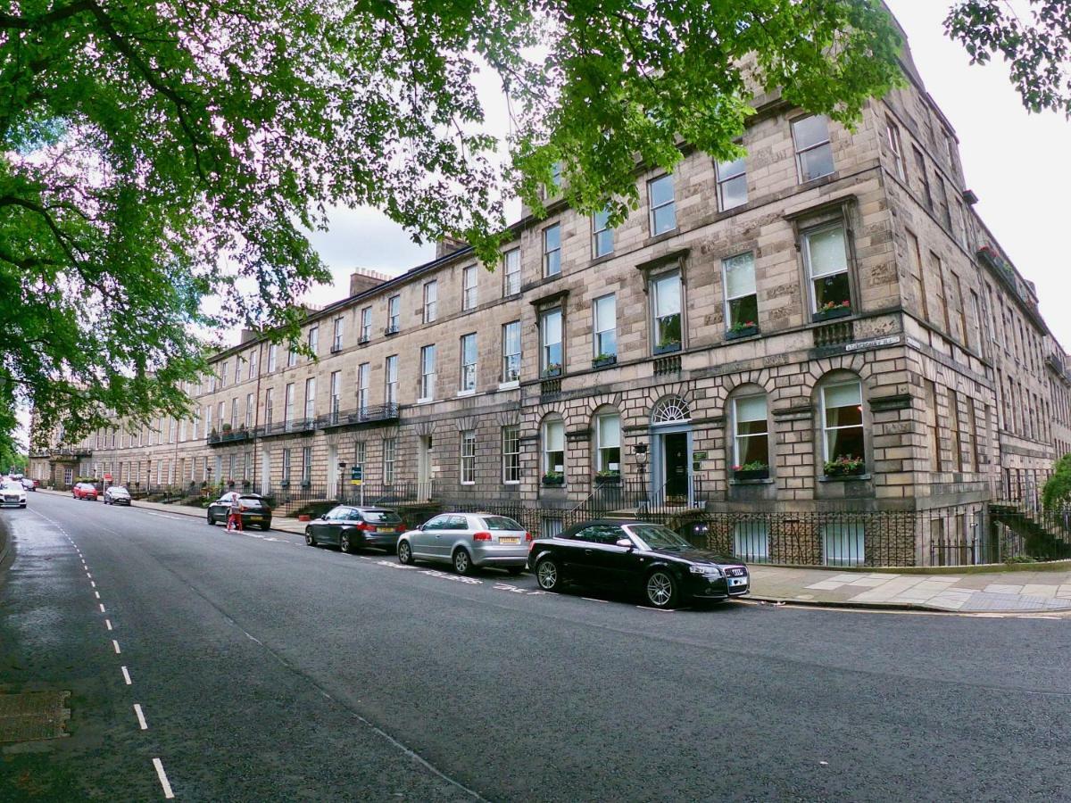 Escape To Edinburgh @ Abercromby Place ภายนอก รูปภาพ